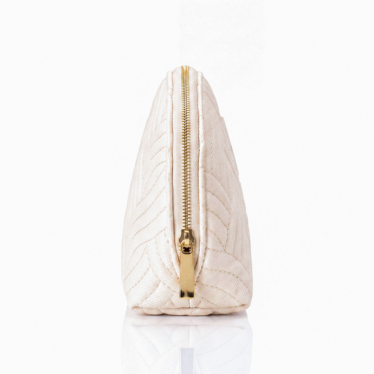 THE SIGNATURE POUCH